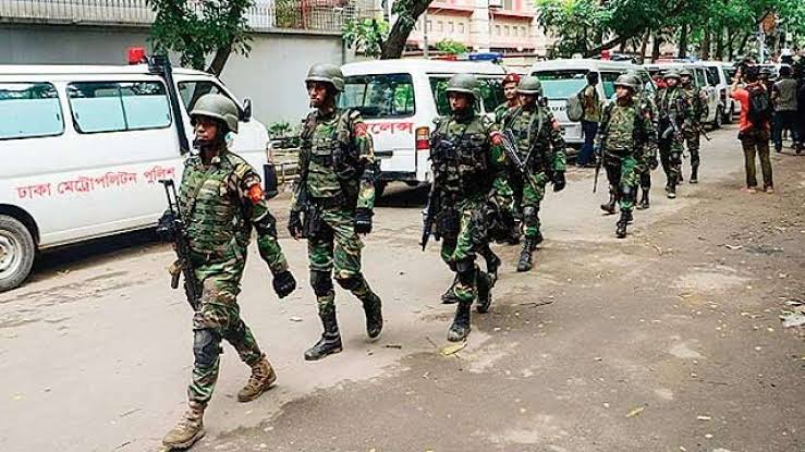 बांग्लादेशी: सेना और उग्रवादी संगठन के बीच मुठभेड़, 200 से ज्यादा लोगों ने भारत में ली शरण