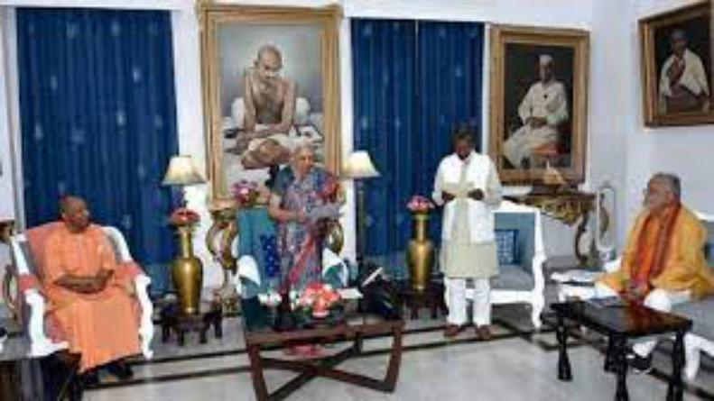 UP विधानसभा के प्रोटेम स्पीकर बने रमापति शास्त्री, राज्यपाल आनंदी बेन पटेल ने दिलाई शपथ