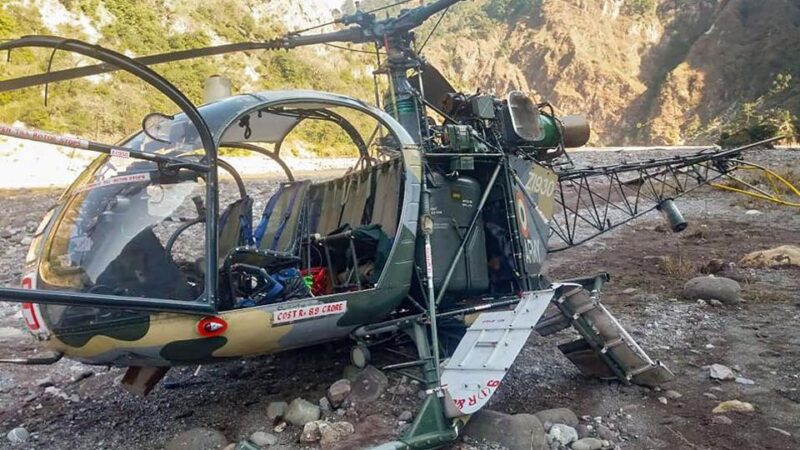 Indian Air Force  : 4 मई को हुई दुर्घटना के बाद लिया गया फैसला, ALH ध्रुव हेलीकॉप्टर के संचालन पर रोक